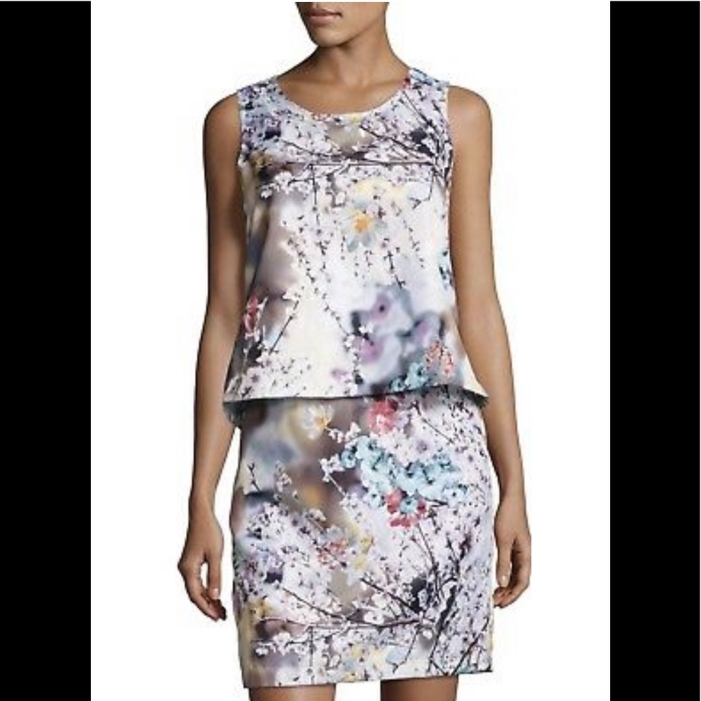 🌸NEW NICOLE MILLER FLORAL PRINT POPOVER DRESS